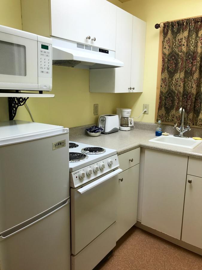 Norwood Inn Екстер'єр фото